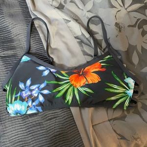 Kona Sol swim top